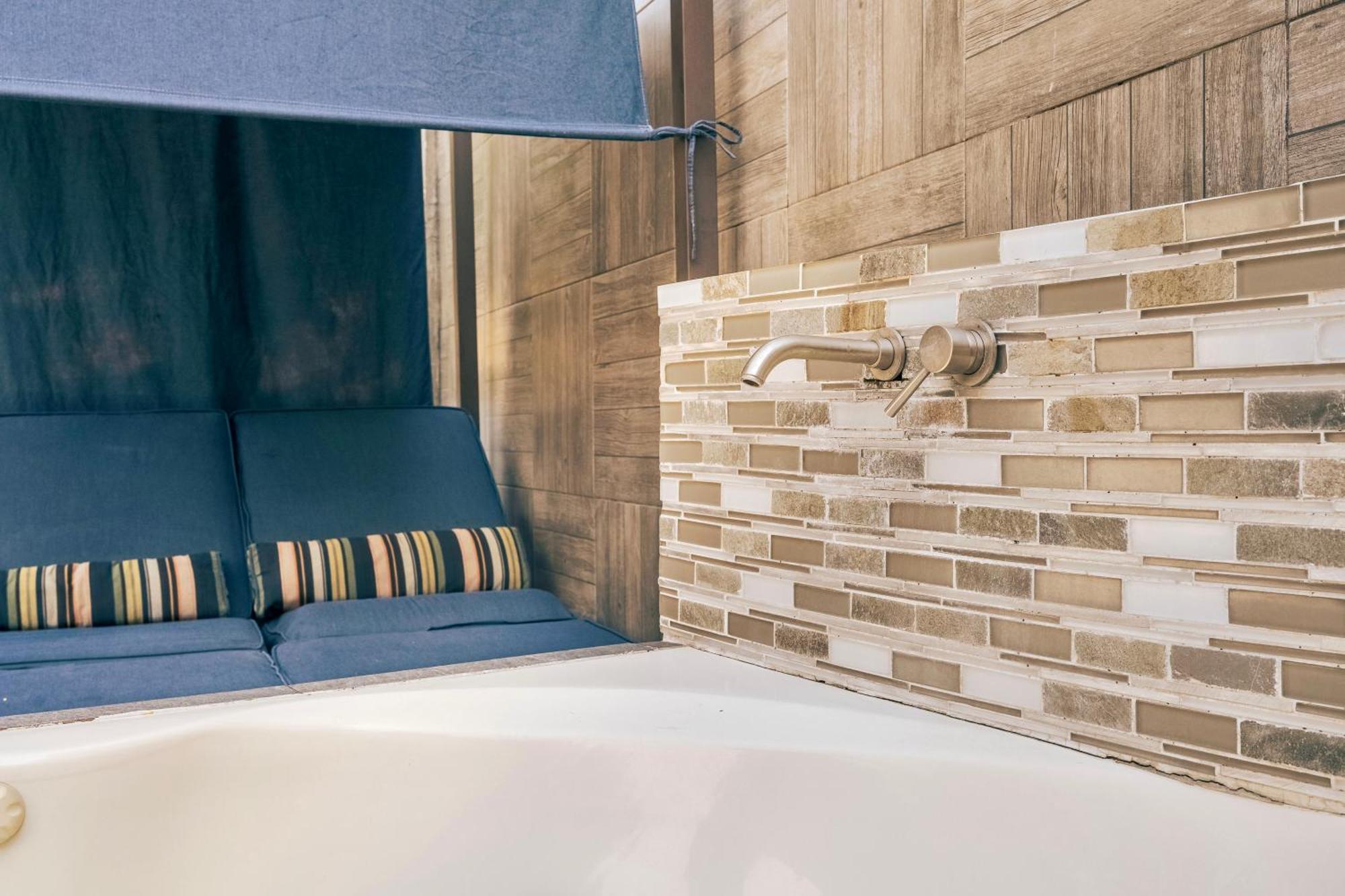 Loft Arte Y Diseno Alberca Climatizada, Amenidades Y Lujo, Terraza Privada Con Asador De Carbon, Cuernavaca Somos Los Unicos Que Te Ofrecemos Para Tu Uso Personal Y Exclusivo 2 Jacuzzis Con Agua Caliente Y Sistema De Hidromasaje Tipo Spa Zewnętrze zdjęcie